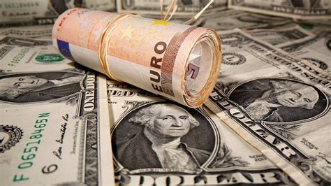 D­o­l­a­r­ ­v­e­ ­e­u­r­o­d­a­k­i­ ­y­ü­k­s­e­l­i­ş­ ­ö­n­l­e­n­e­m­i­y­o­r­